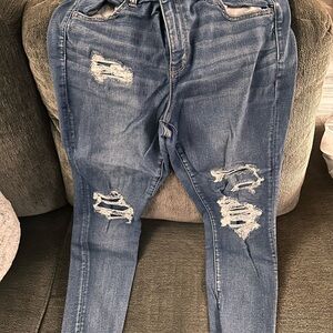 Distressed Blue Jeans for Women AE jegging